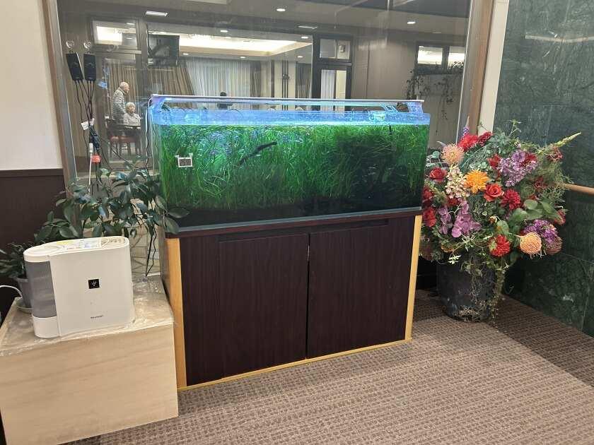 頂　有料老人ホームの制服2