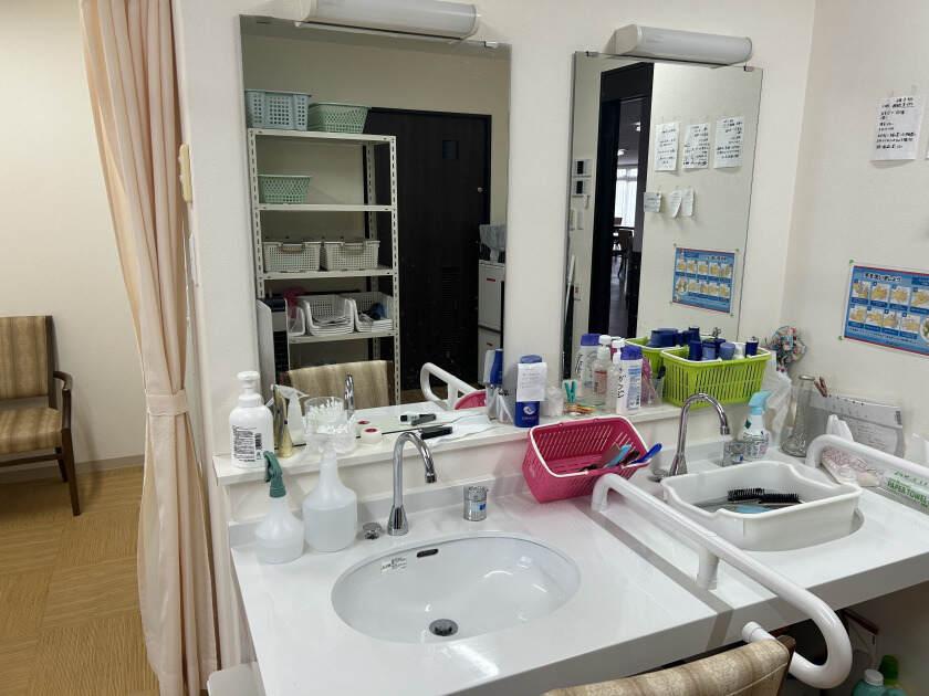 はなまる香里園の制服7