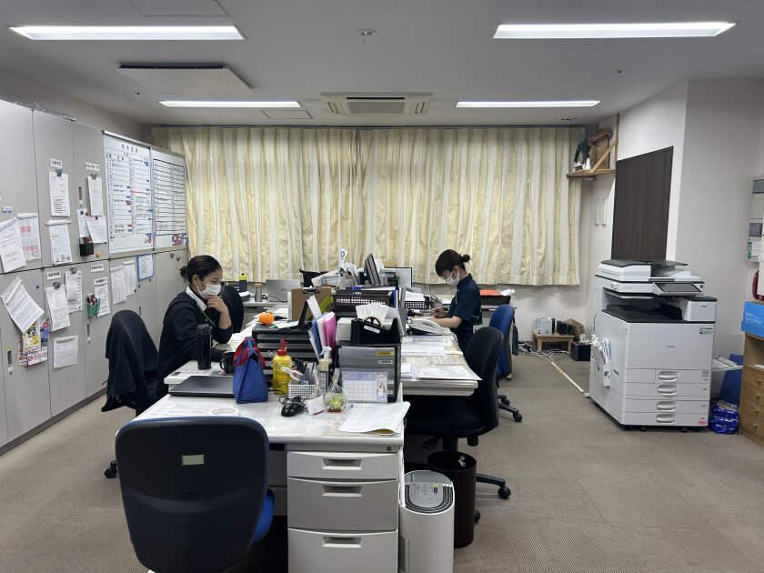 はなまる香里園の制服9