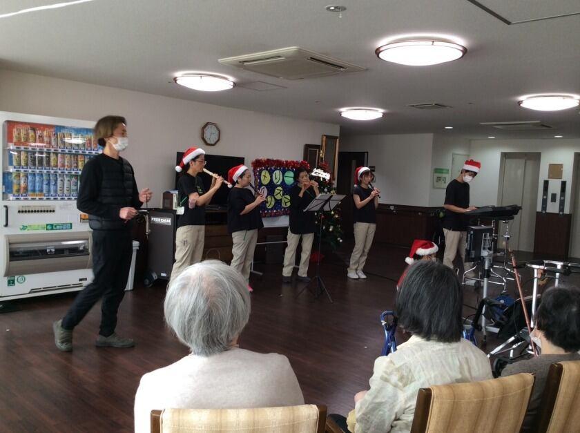 はなまる香里園の制服4