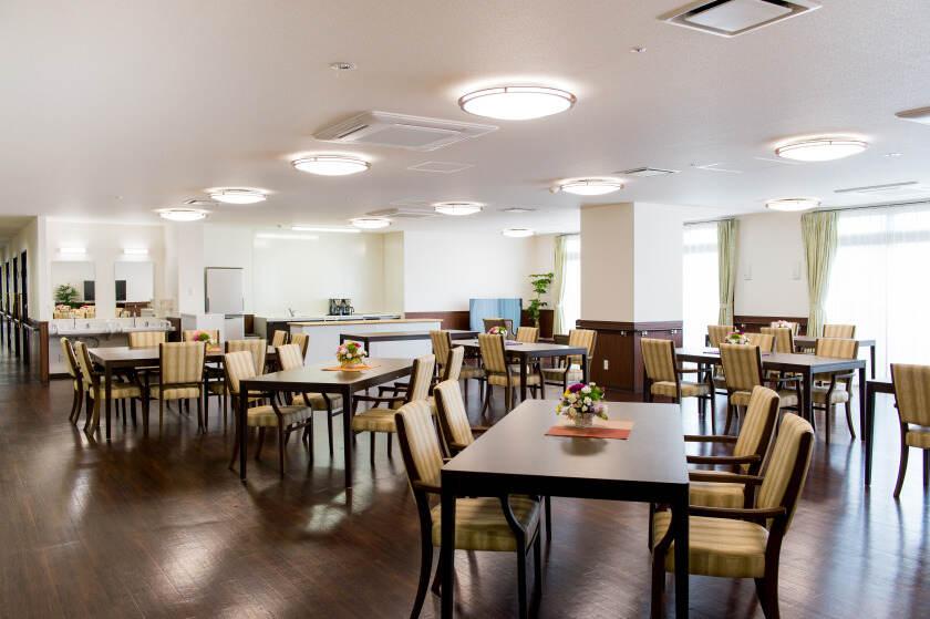 はなまる香里園の制服1