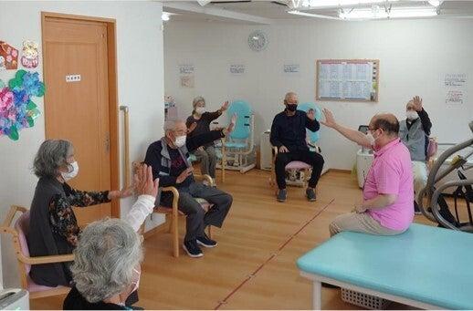 長尾デイの制服2