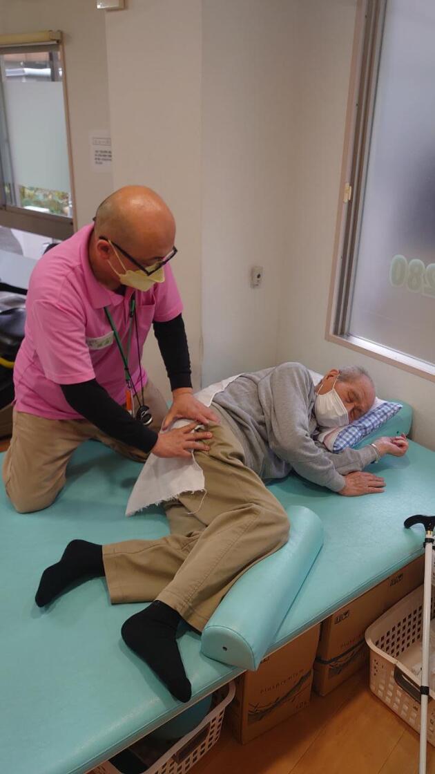 はなまるデイサービス長尾の制服7