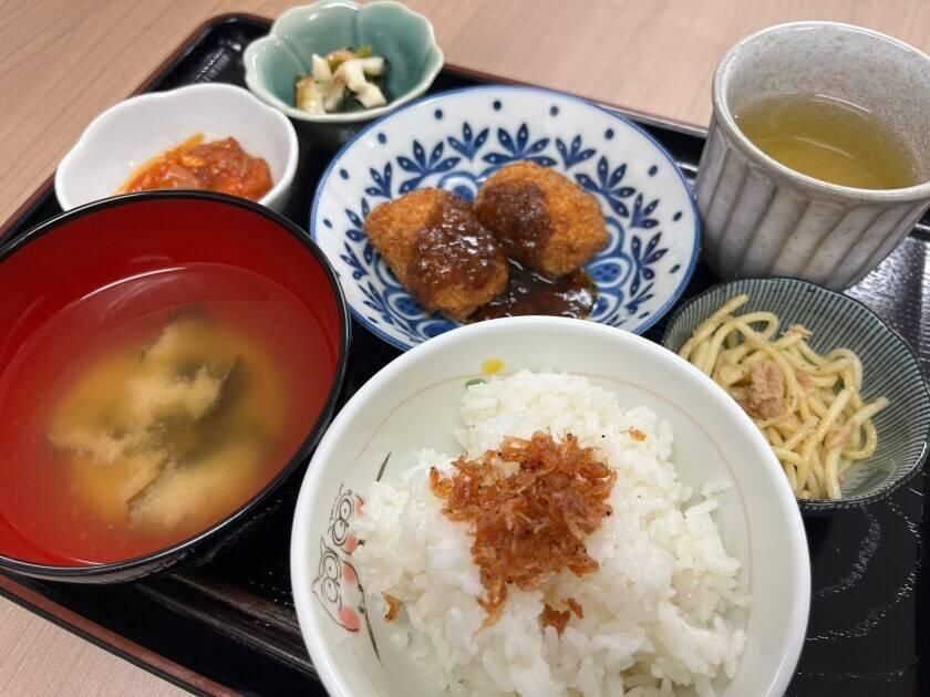 はなまるデイサービス寝屋川の制服3