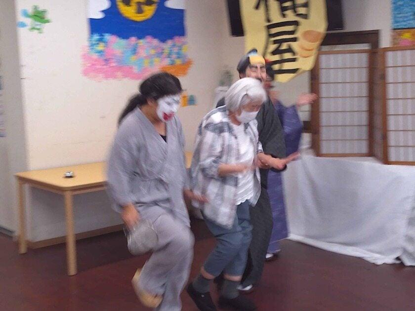 はなまるデイサービス山之上の制服6