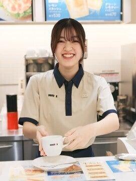 ドトールコーヒーショップ　釧路労災病院店の制服1