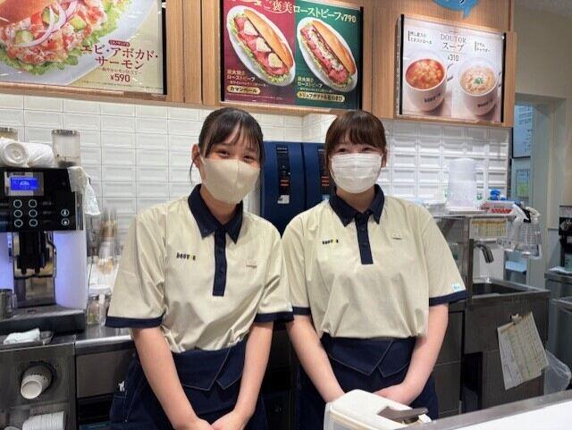 ドトールコーヒーショップ　千葉県がんセンター店の仕事画像1