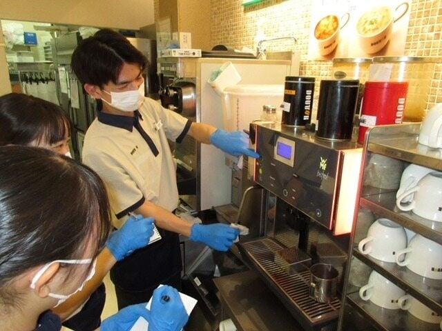 ドトールコーヒーショップ　横浜労災病院店の仕事画像2