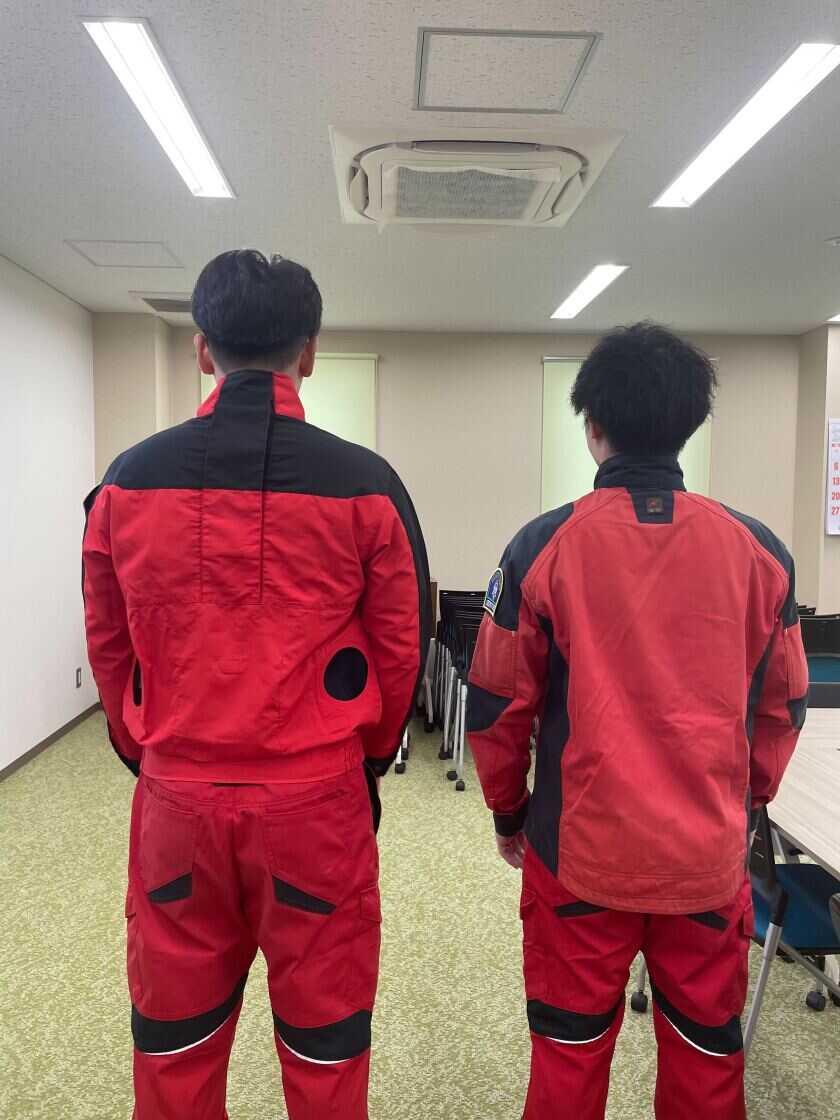 株式会社神徳の制服3