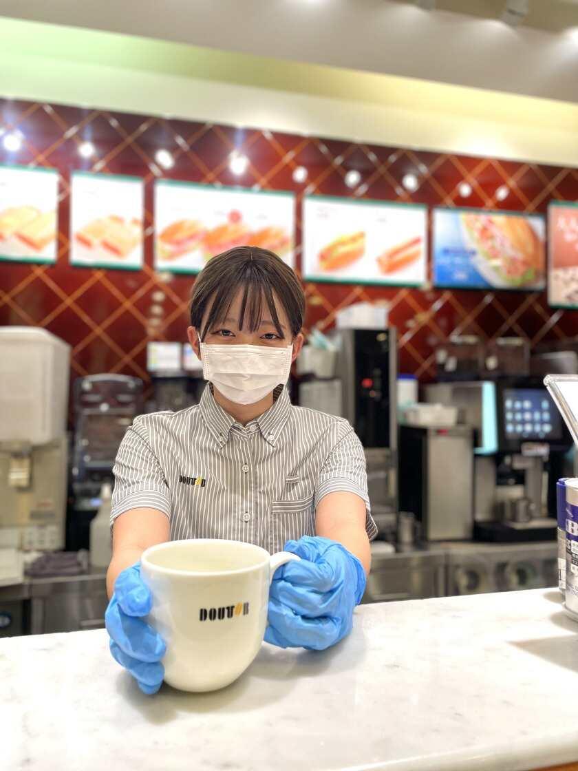 ドトールコーヒー 神大病院店の制服1