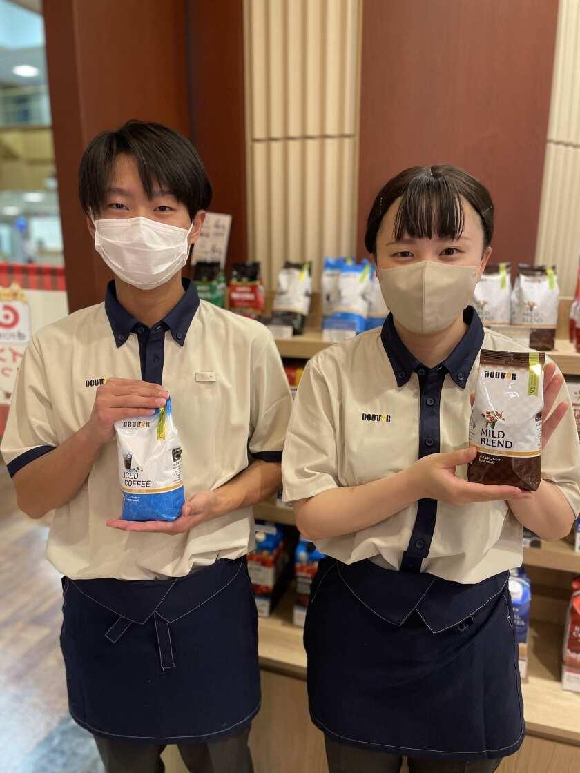 ドトールコーヒー 神大病院店の制服2