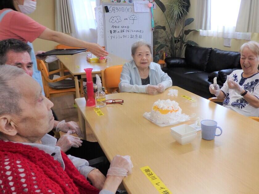 医療法人社団愛友会　デイサービスばんばの制服2
