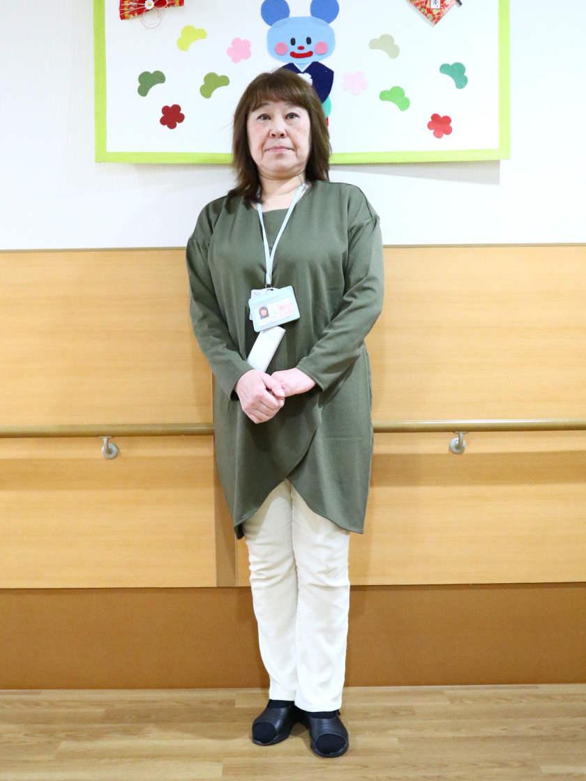 グループホームなかまちの制服1