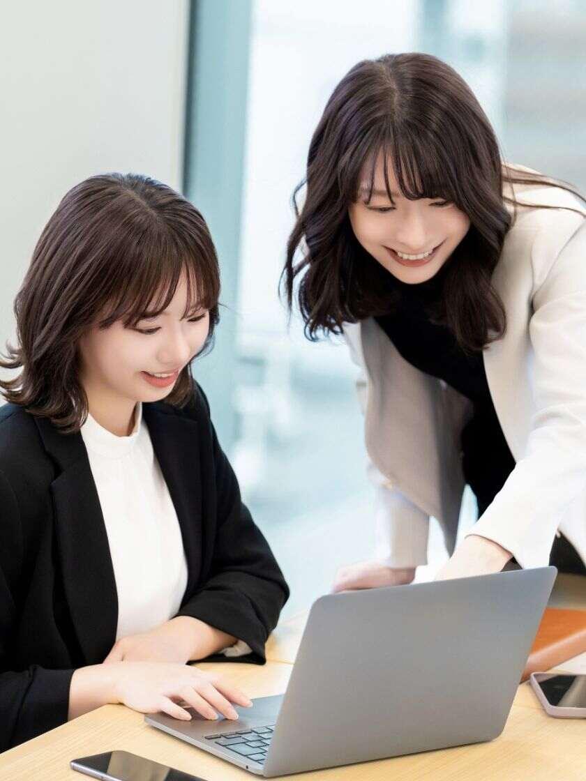 株式会社オーブの制服6