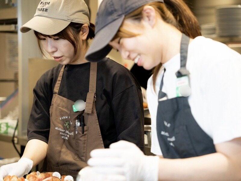 Mother Moon Cafe* セントラルキッチンの仕事画像1