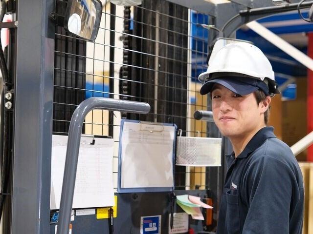 株式会社ツルクの制服1