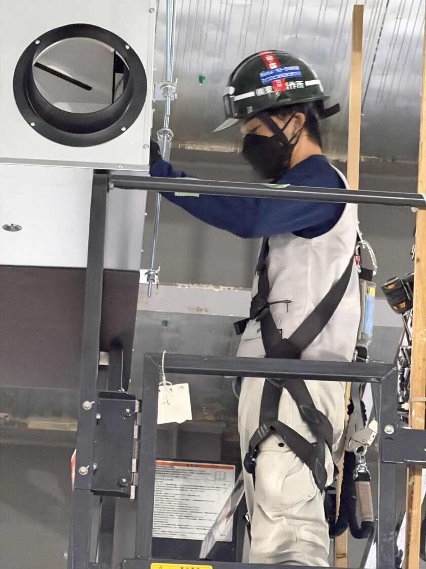 株式会社　東栄製作所の制服1