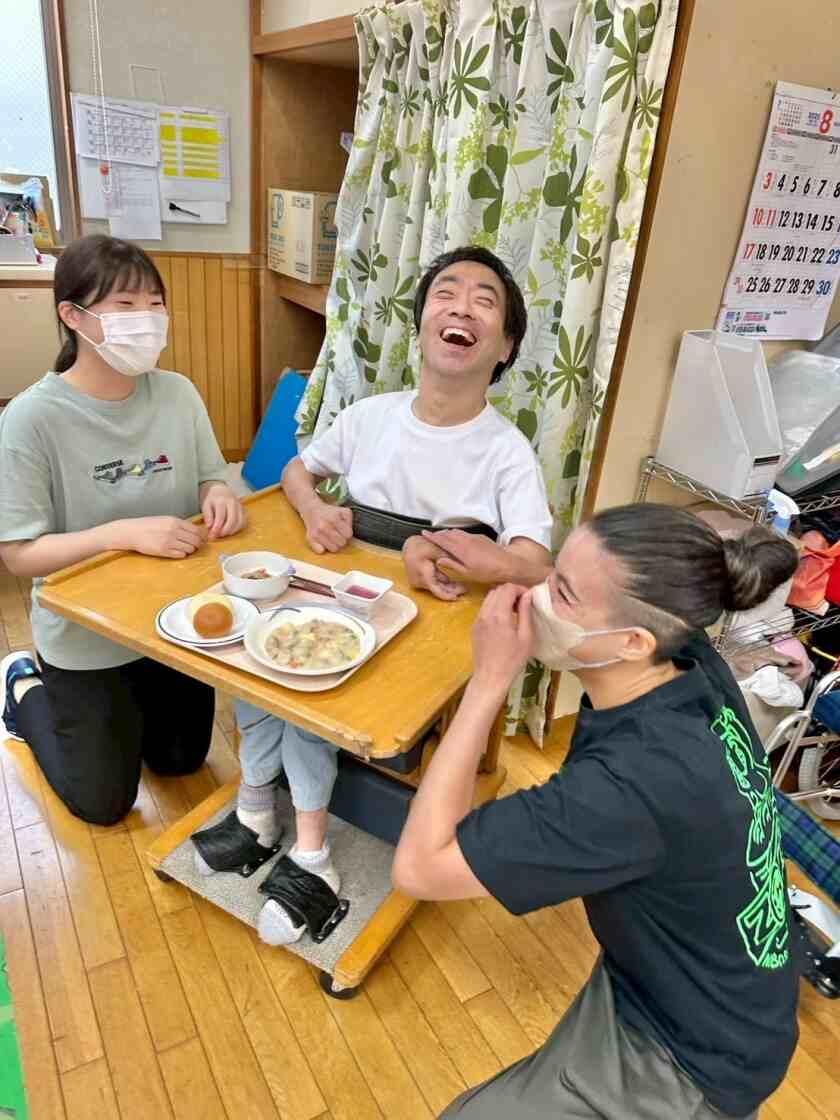 社会福祉法人 自立の里　大地【人柄採用！まずは気軽に応募OKです♪】の制服2