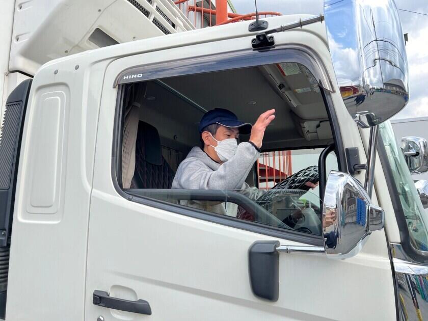 株式会社新鮮運輸の制服3