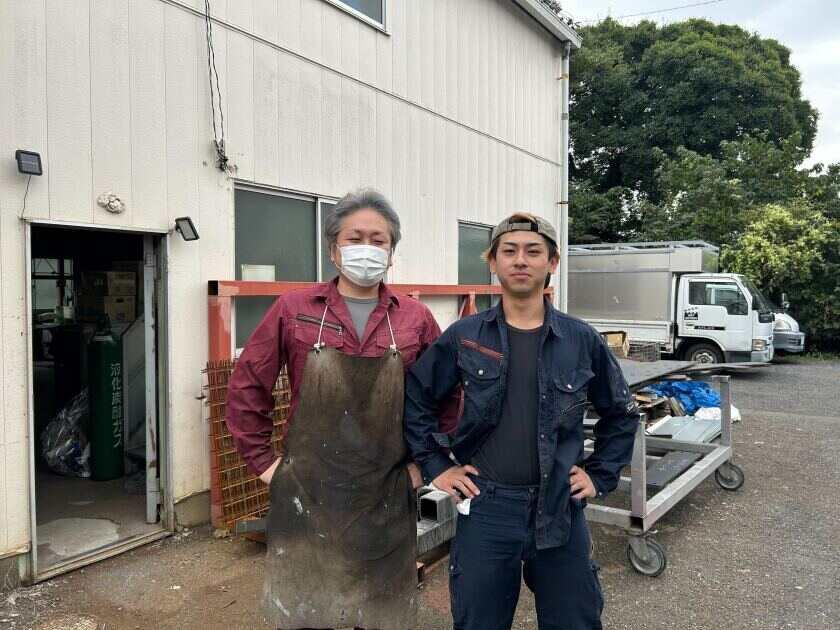 株式会社アート・アクション　吉川工場の制服3