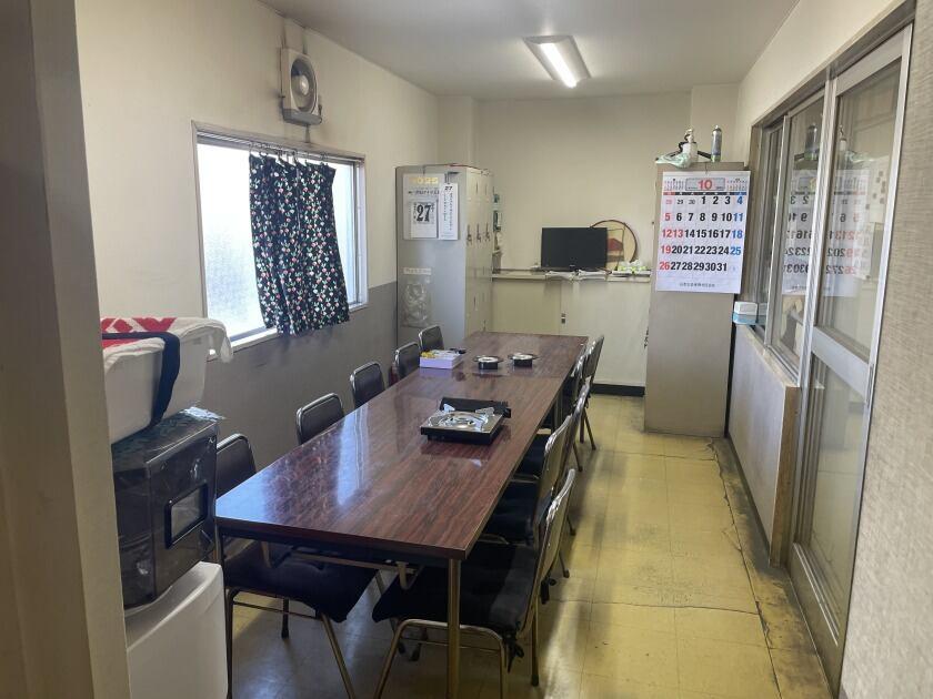 有限会社山田鉄工所の制服3