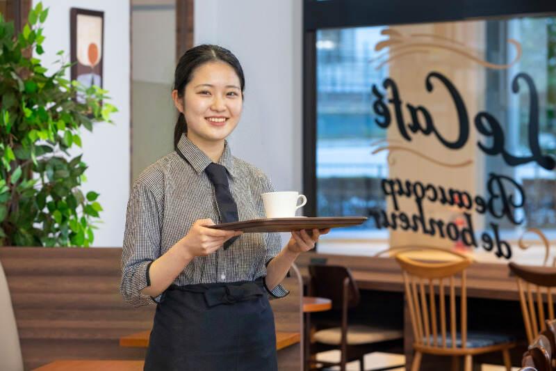 カフェ・ド・クリエ 南池袋店の仕事画像2
