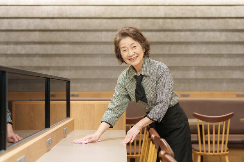 カフェ・ド・クリエ 南池袋店の制服5