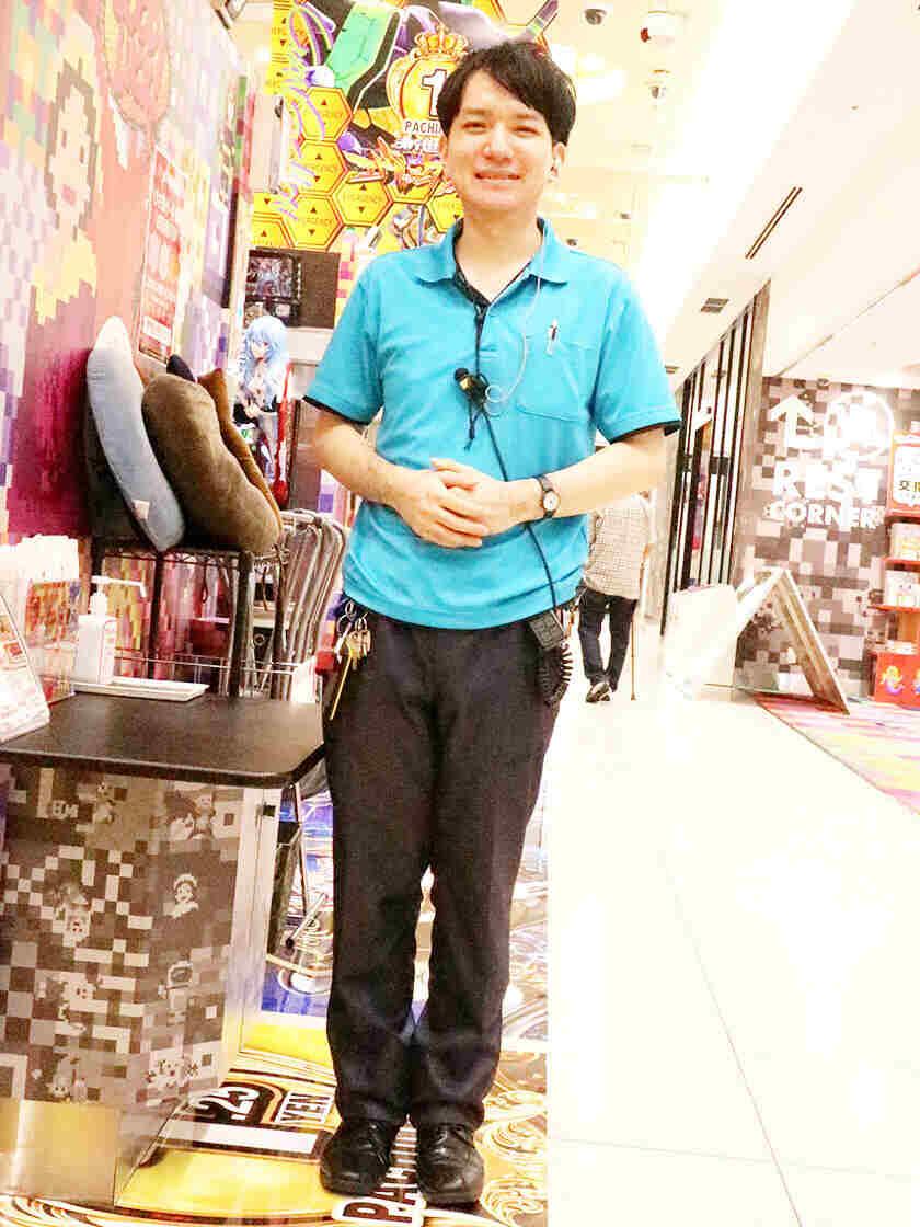 キング観光サウザンド今池2号店の制服1