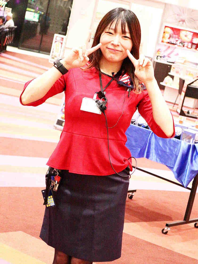 キング観光サウザンド栄若宮大通店の制服1