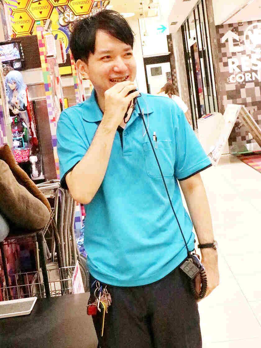 キング観光サウザンド今池2号店の制服2