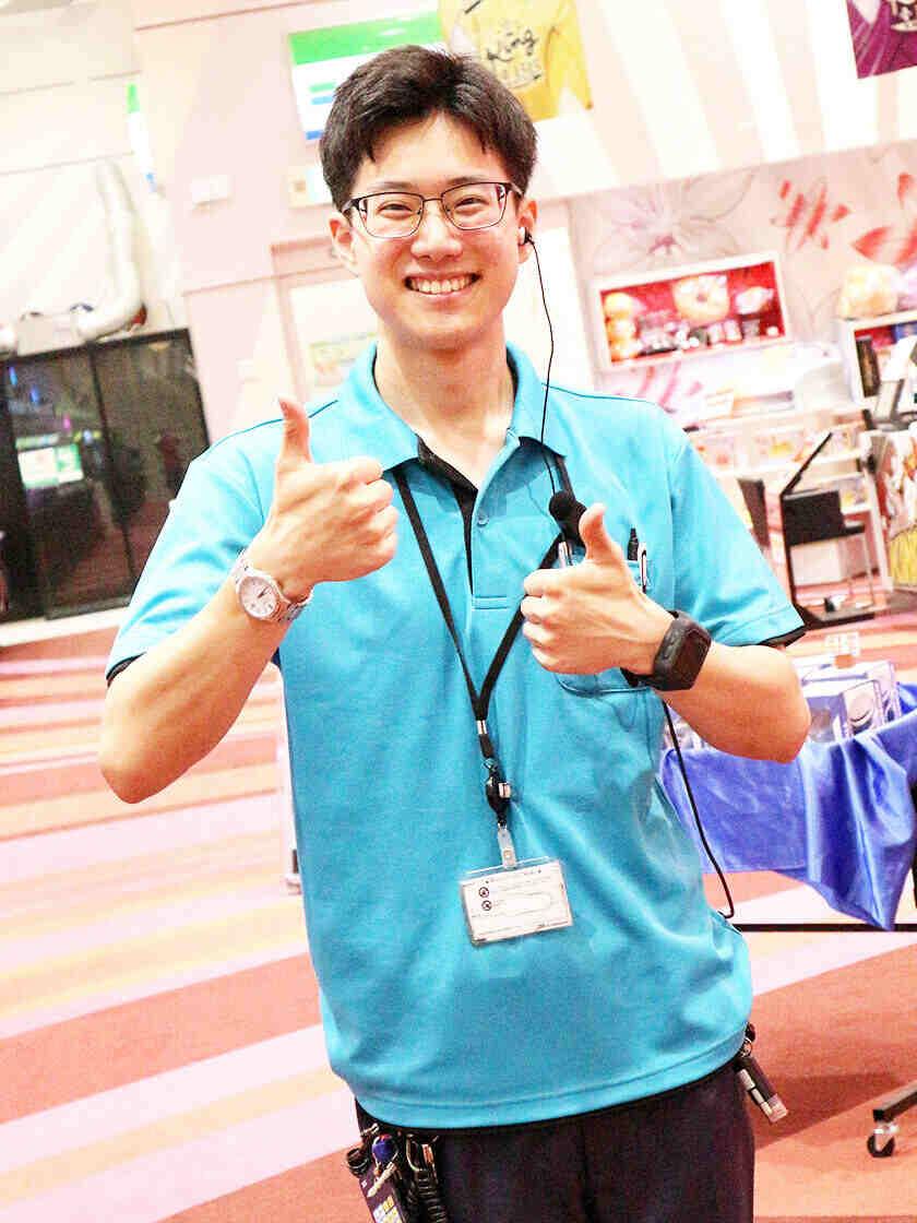 キング観光サウザンド栄若宮大通店の制服2