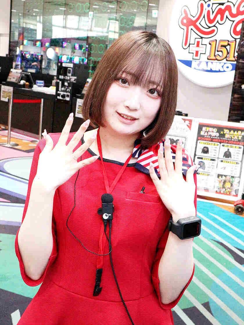 キング観光サウザンド名古屋駅柳橋店の制服2