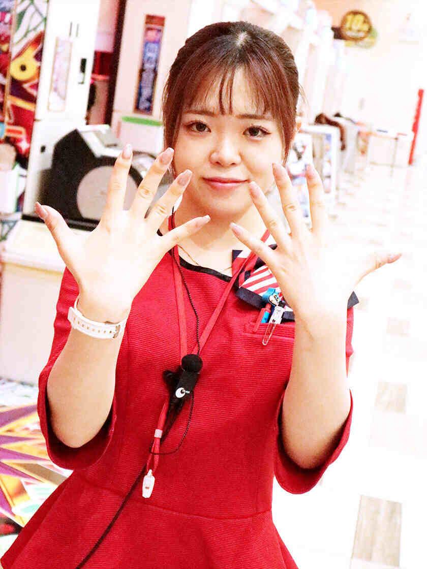 キング観光サウザンド金山店の制服1