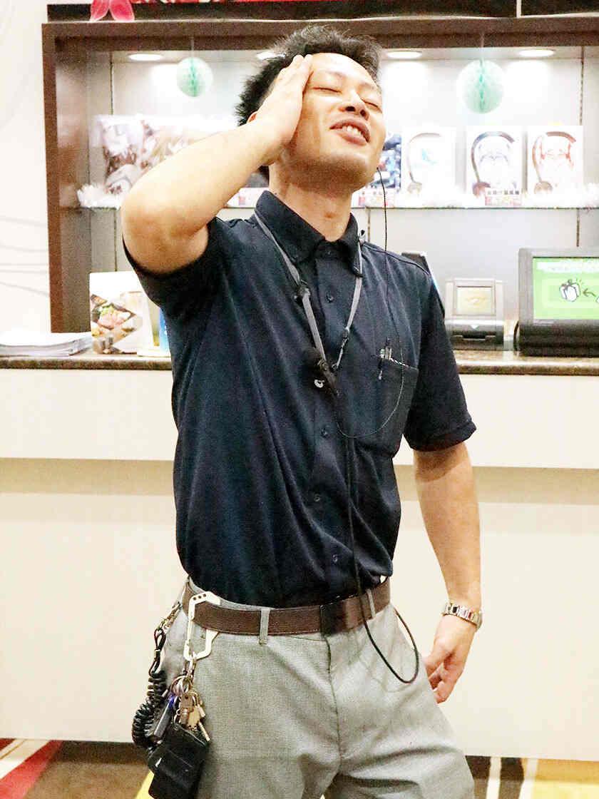 キング観光名張店の制服5