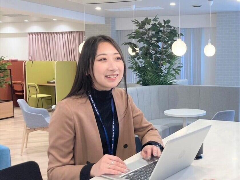 ヒトトヒトキャリアライズ株式会社の制服1