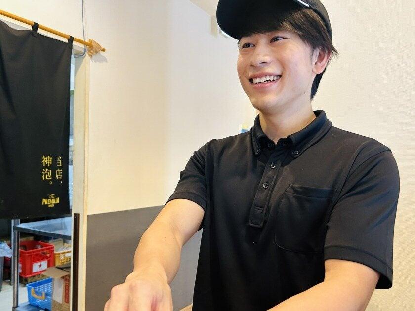 焼肉食彩ゆうびの制服2