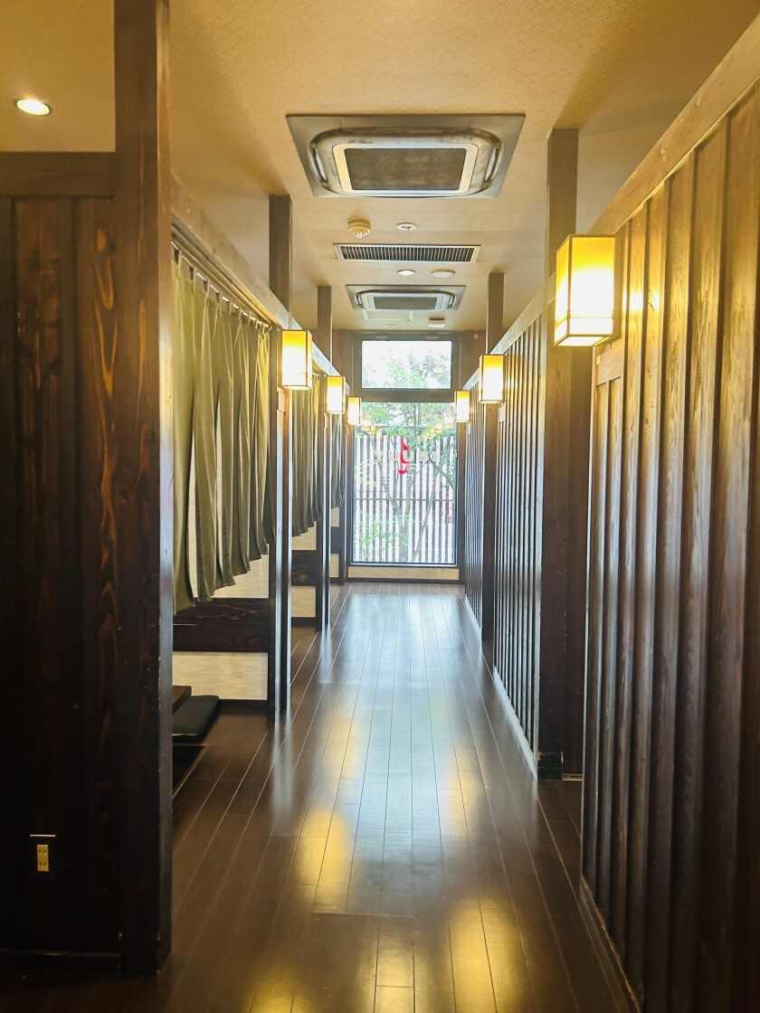 焼肉食彩ゆうびの制服5