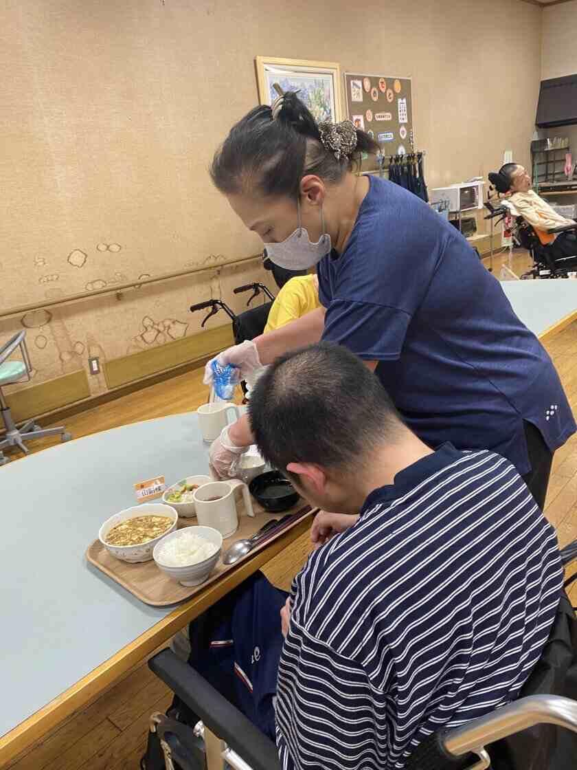 社会福祉法人不動園　天ケ瀬寮の制服3