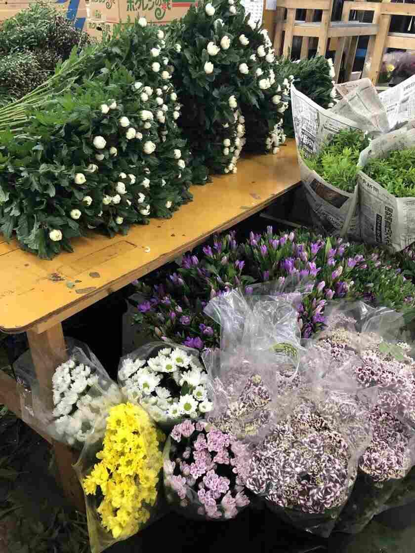 株式会社デリフラワーの制服1