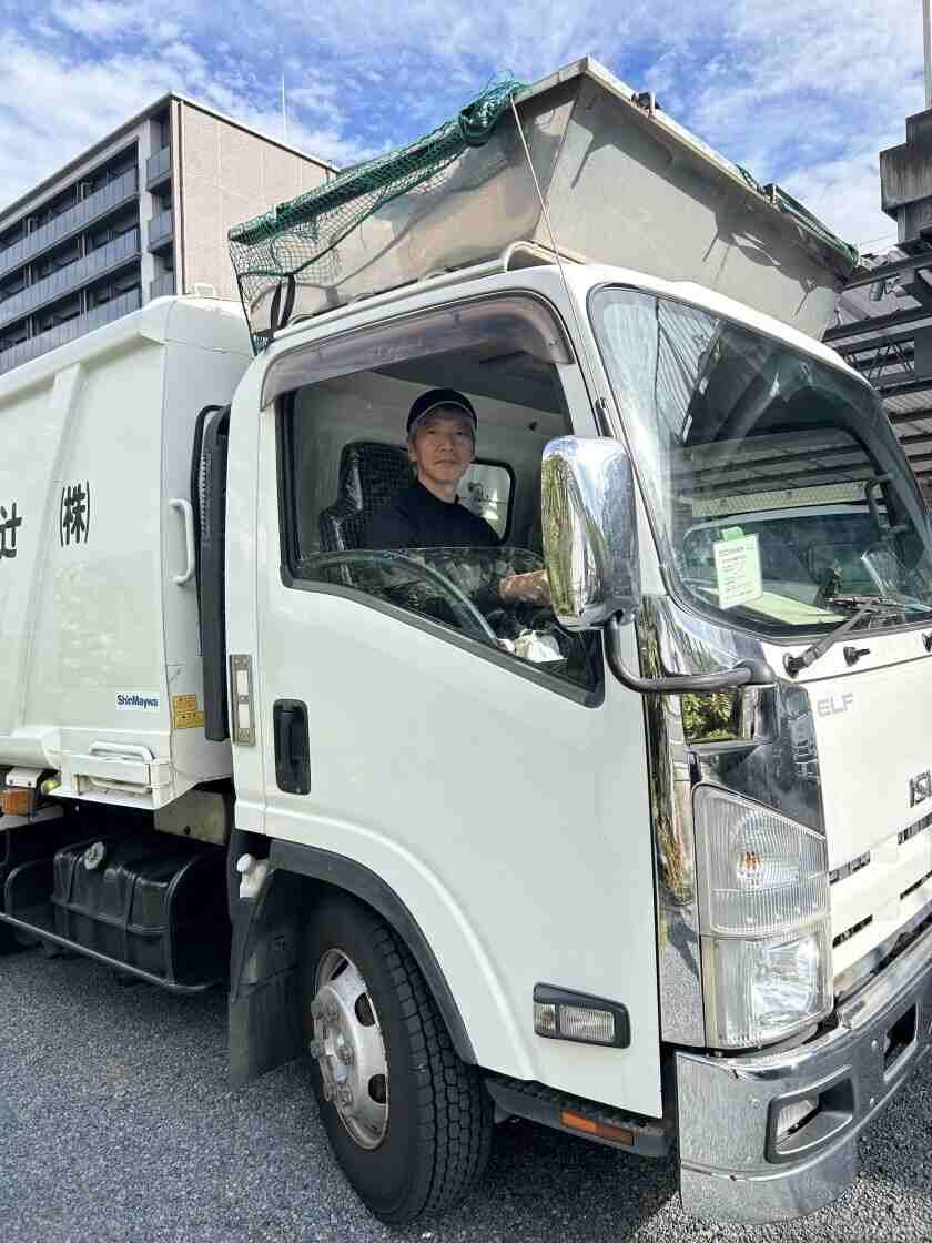 株式会社辻商店の制服3