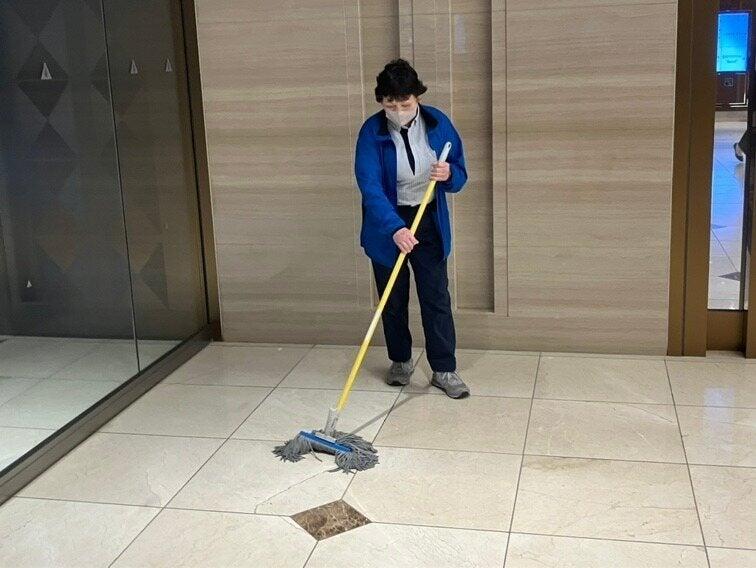 阪急阪神クリーンサービス株式会社　HEPファイブの仕事画像1