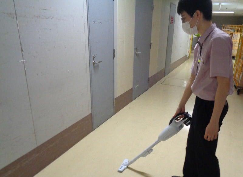 阪急阪神クリーンサービス株式会社　阪神百貨店の仕事画像1