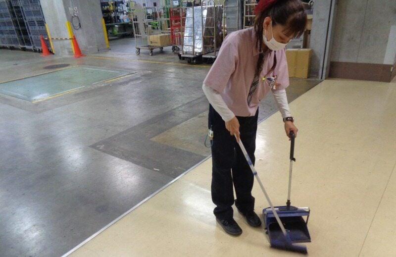 阪急阪神クリーンサービス株式会社　阪神百貨店の仕事画像2