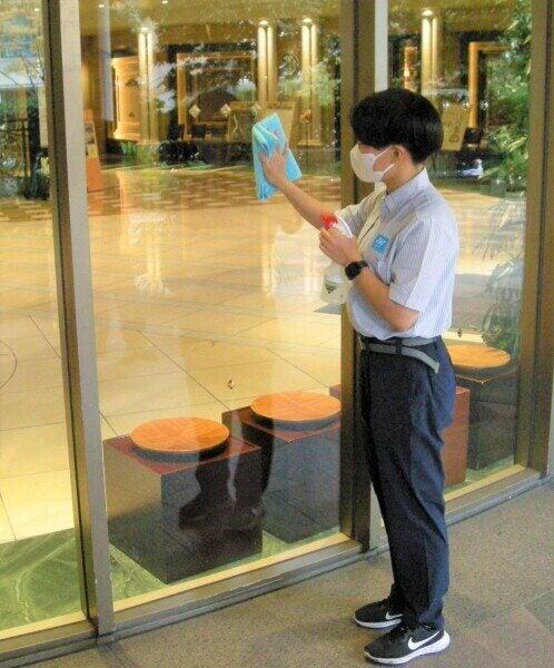 阪急阪神クリーンサービス株式会社　ハービス大阪の仕事画像2