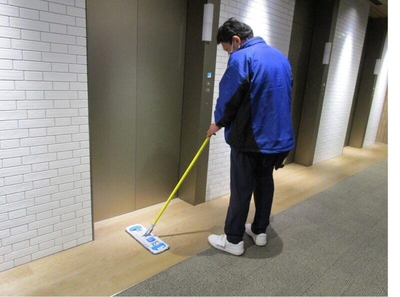 阪急阪神クリーンサービス株式会社　神戸三宮阪急ビルの仕事画像1