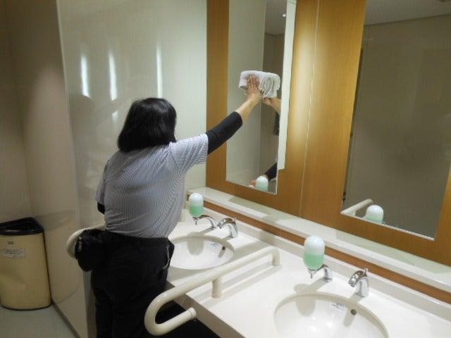 阪急阪神クリーンサービス株式会社　緑地駅ビルの仕事画像2