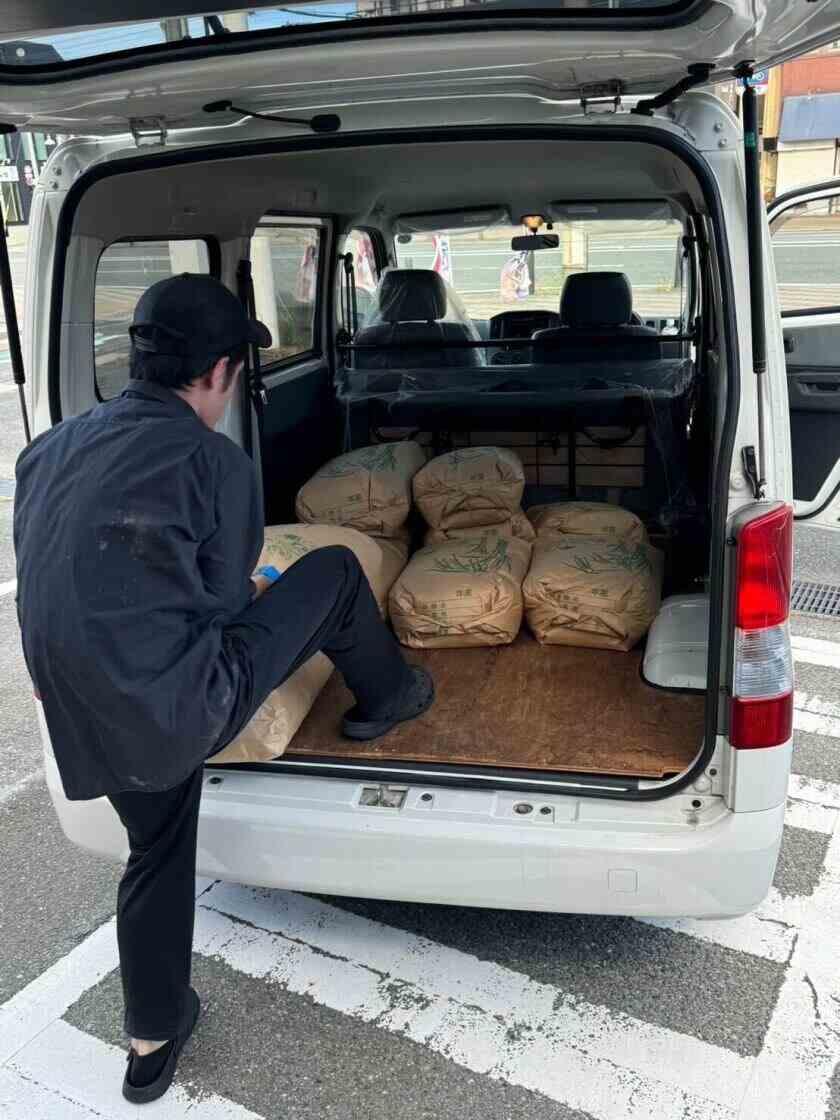 大衆焼肉 かまど屋の制服9