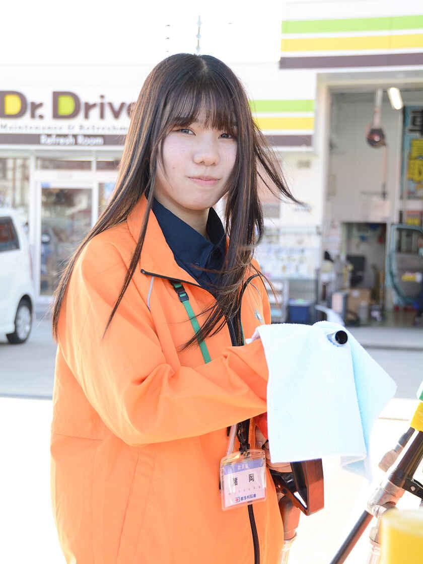 Dr.Drive　セルフ美しが丘店の制服3