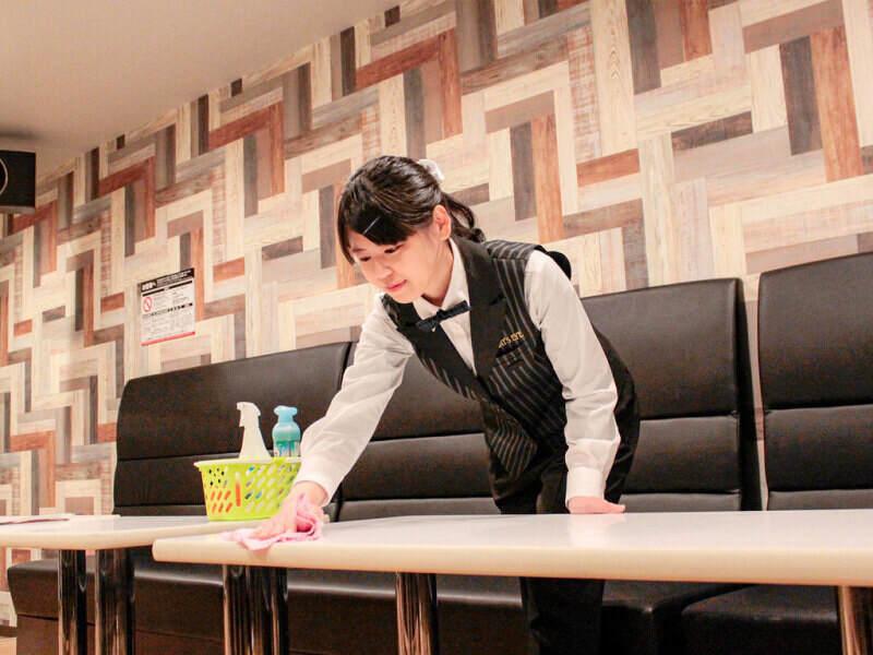 キャッツアイ栄通店カラオケの仕事画像1