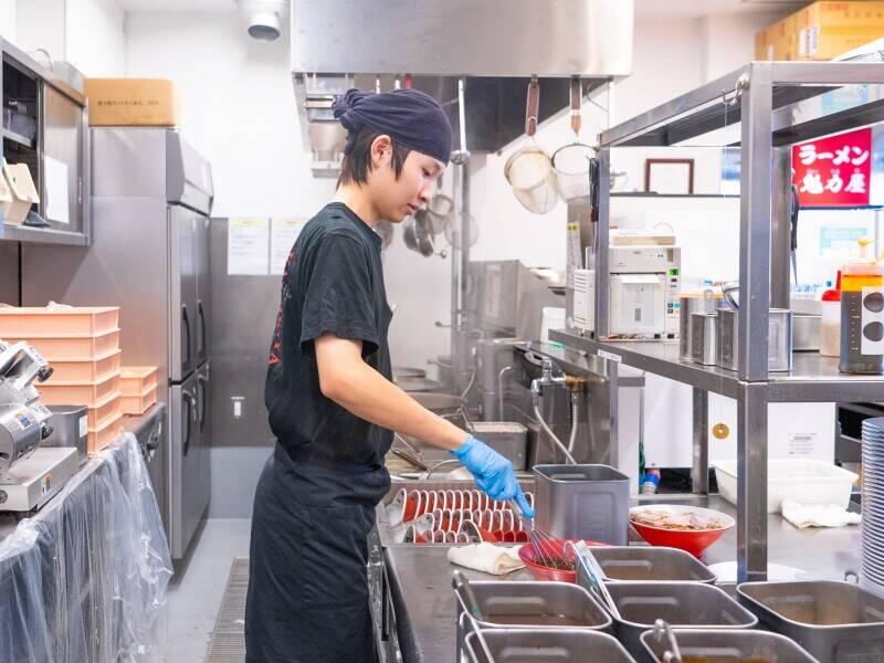 株式会社イートスタイル　ラーメン魁力屋　イオンモール鹿児島店の仕事画像2